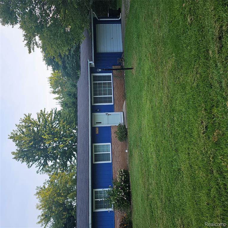 2931/2935 Spring Hill - Photo 1