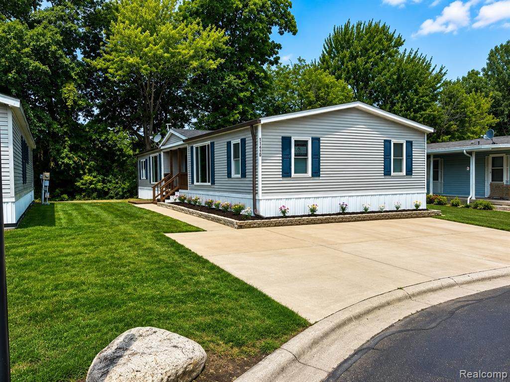11410 N Lake - Photo 1