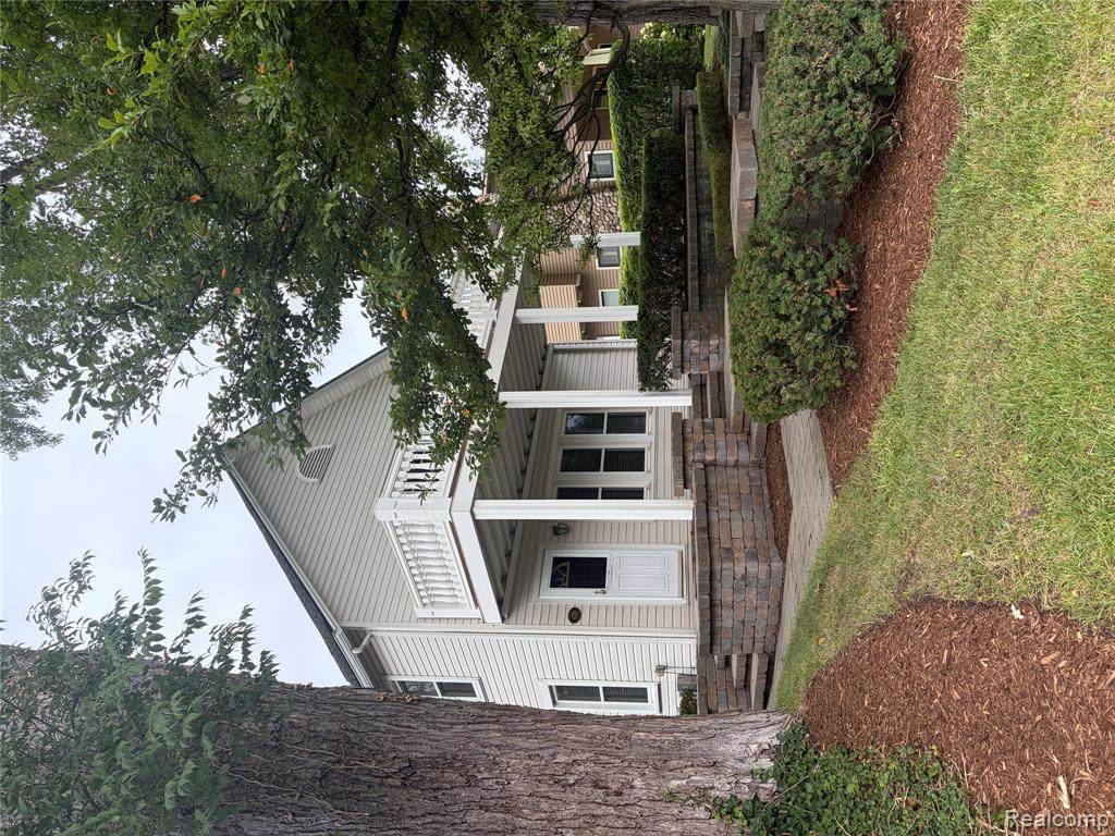 815 Main - Photo 1