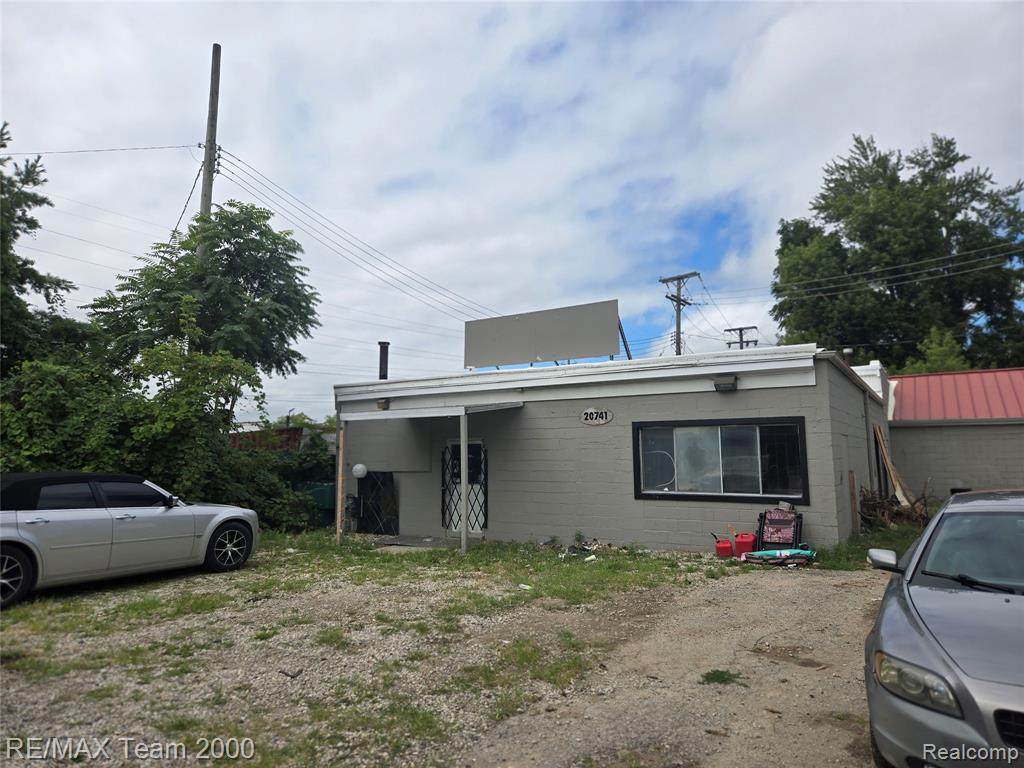 20741 Inkster - Photo 1
