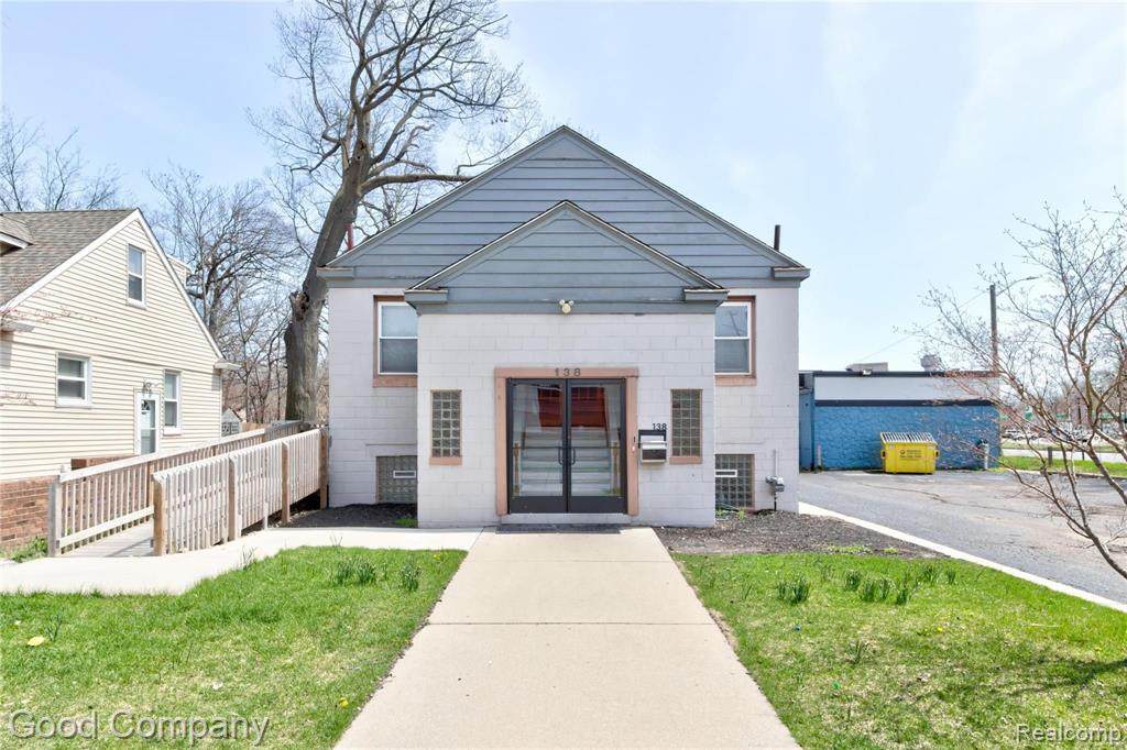 138 Stratford - Photo 1