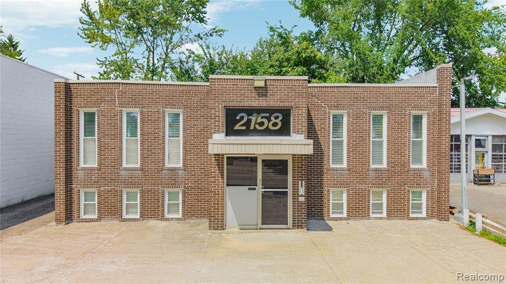 2158 11 Mile - Photo 1