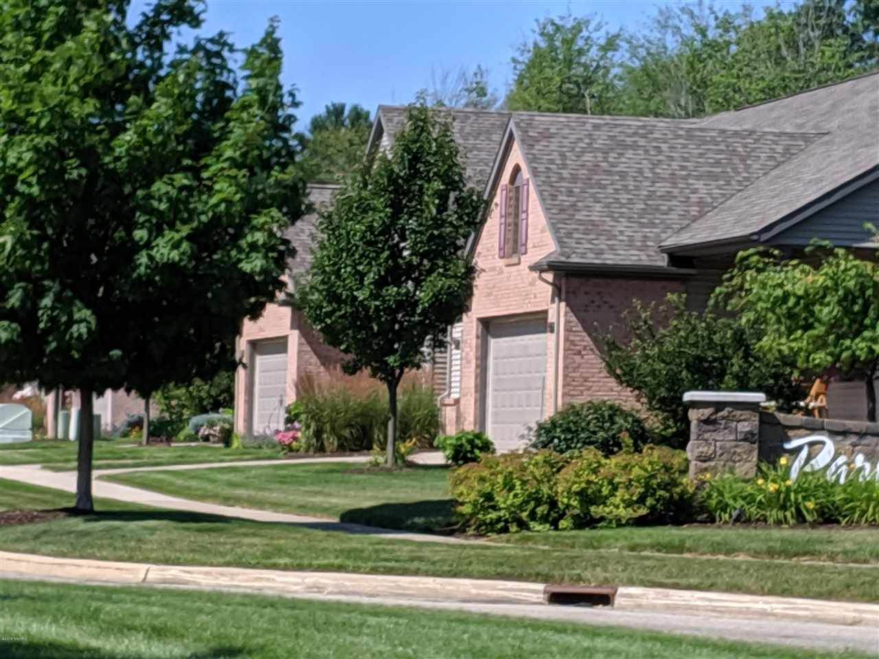 1025 Grosvenor Drive - Photo 1