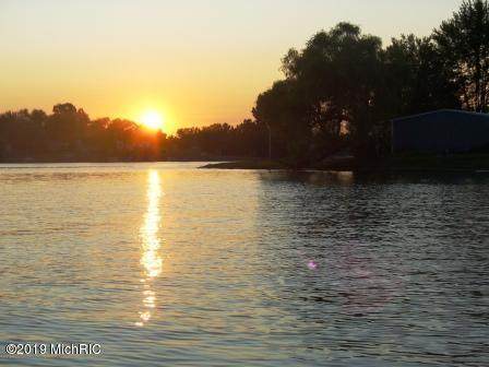 4400 Oakglen Drive - Photo 1