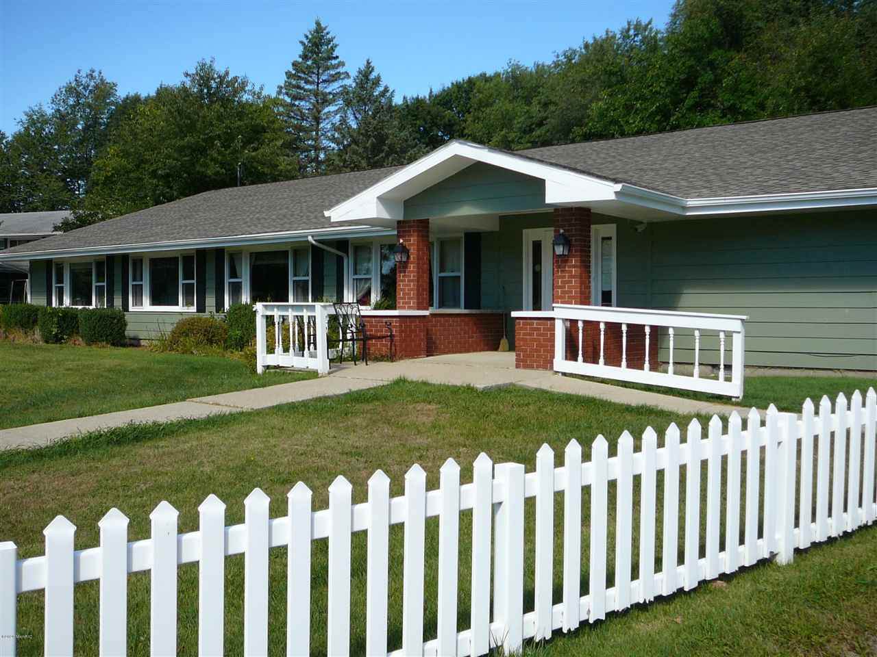 2220 Spring Road - Photo 1
