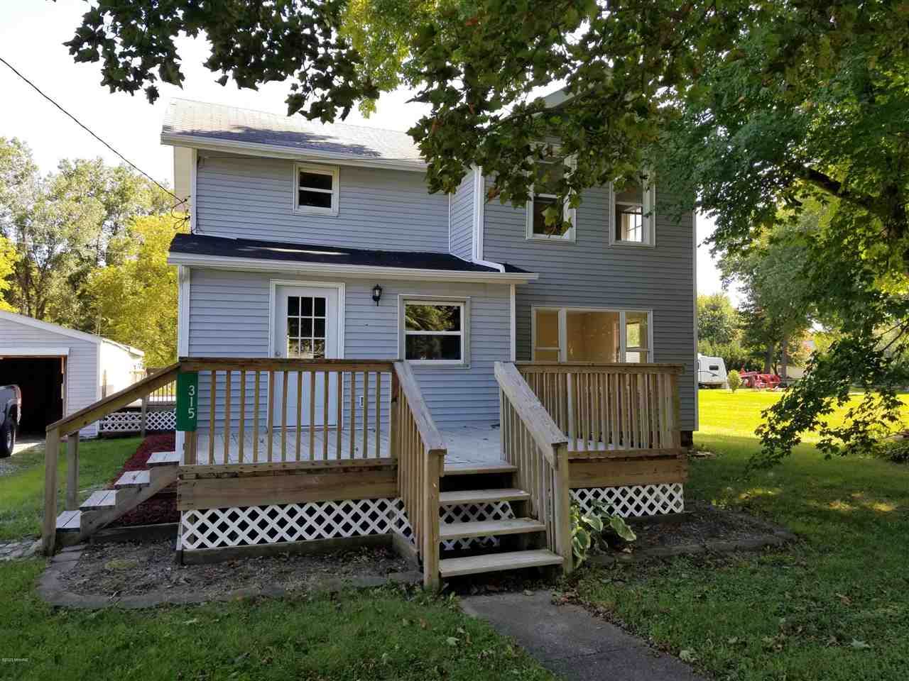 315 Chicago Street - Photo 1