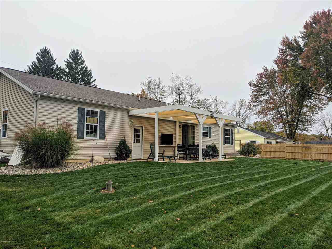 684 Lighthouse Drive - Photo 1