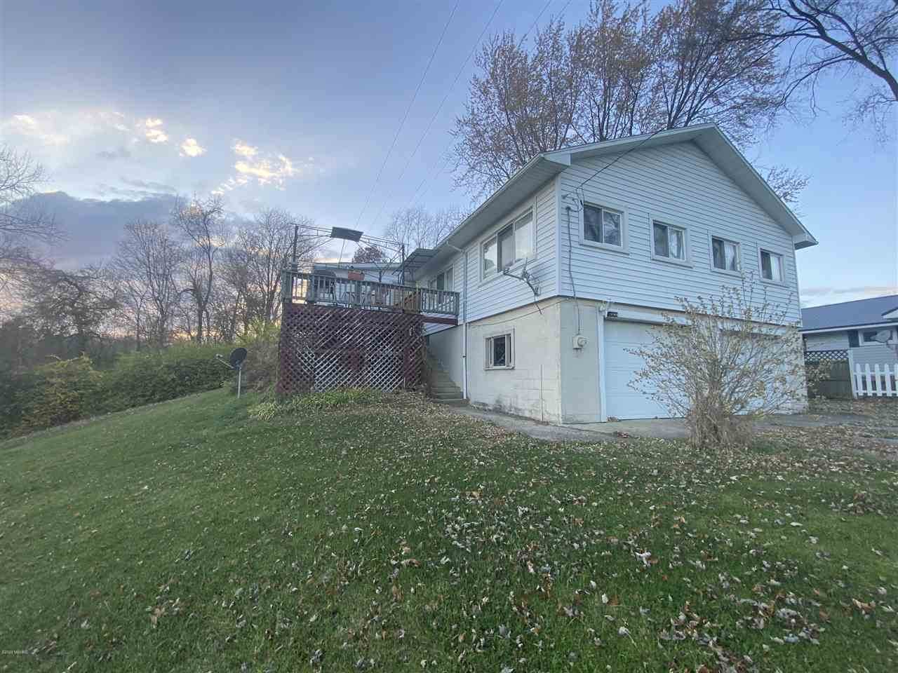 7282 Lakeview Drive - Photo 1