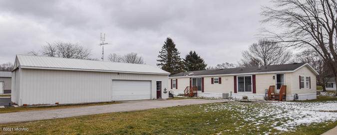 709 Channel Drive - Photo 1