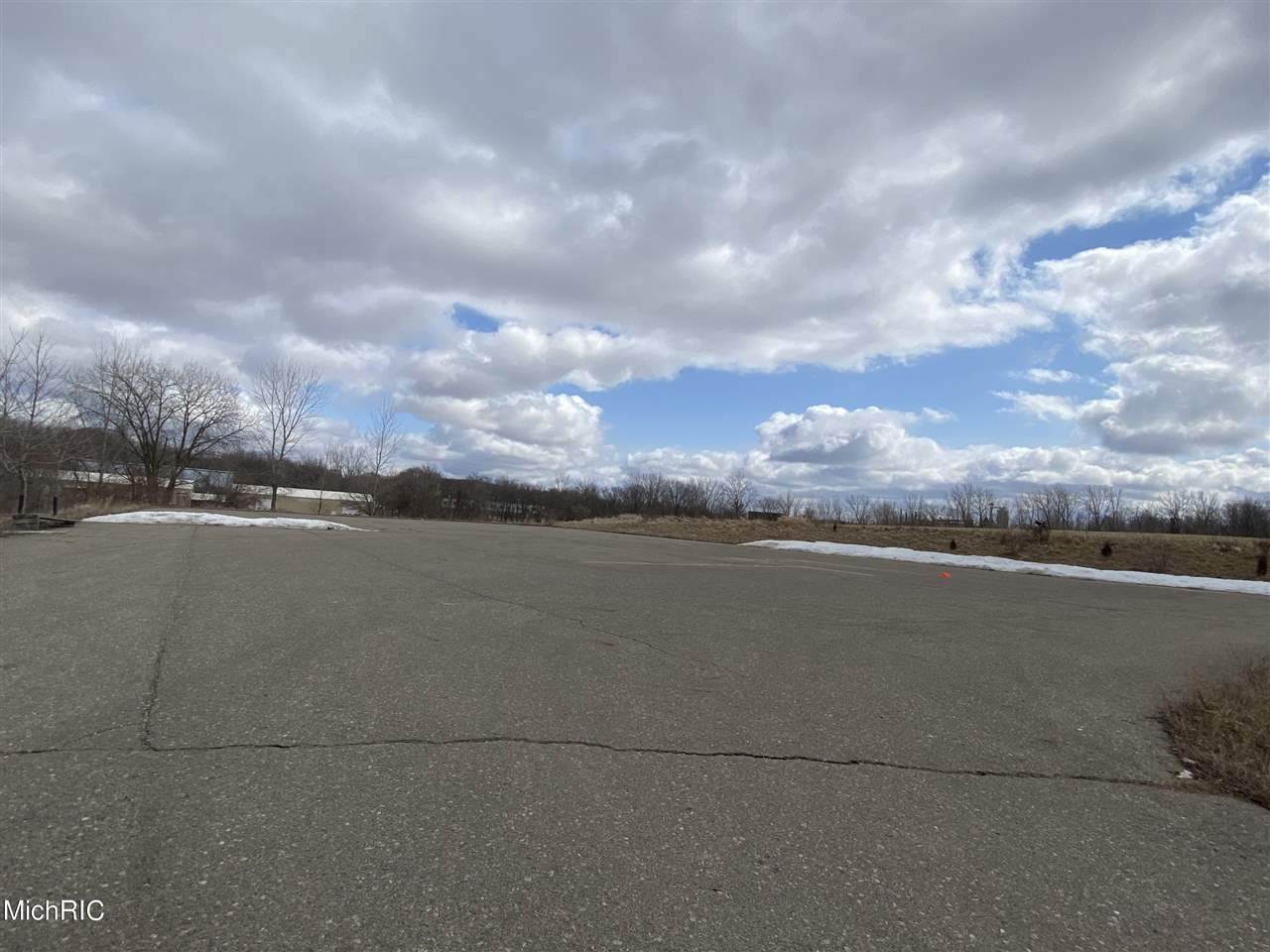 127 Treat Avenue - Photo 1