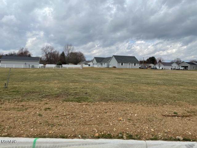 29 Thompson Boulevard - Photo 1