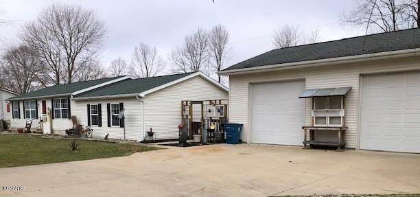 790 Central Road - Photo 1