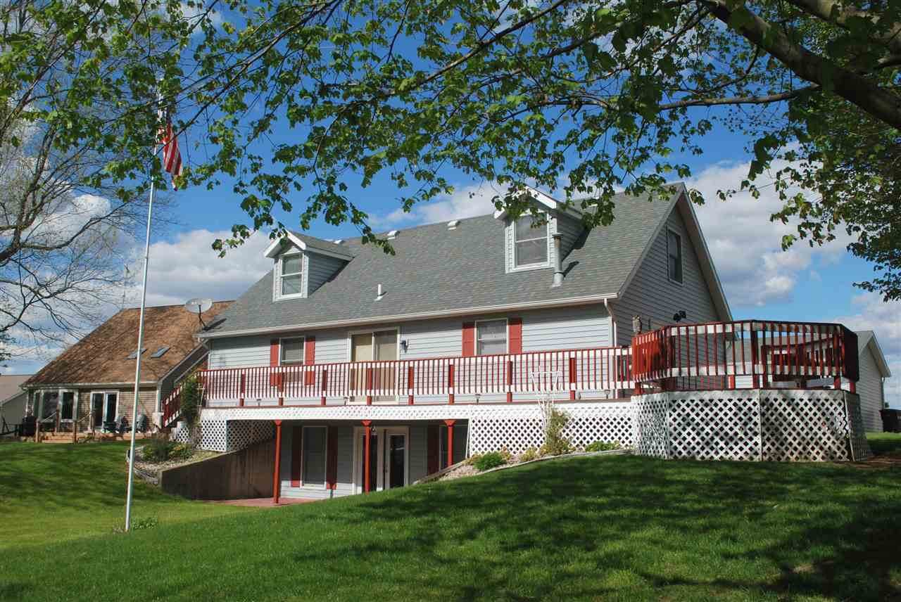 1040 Bayview Drive - Photo 1