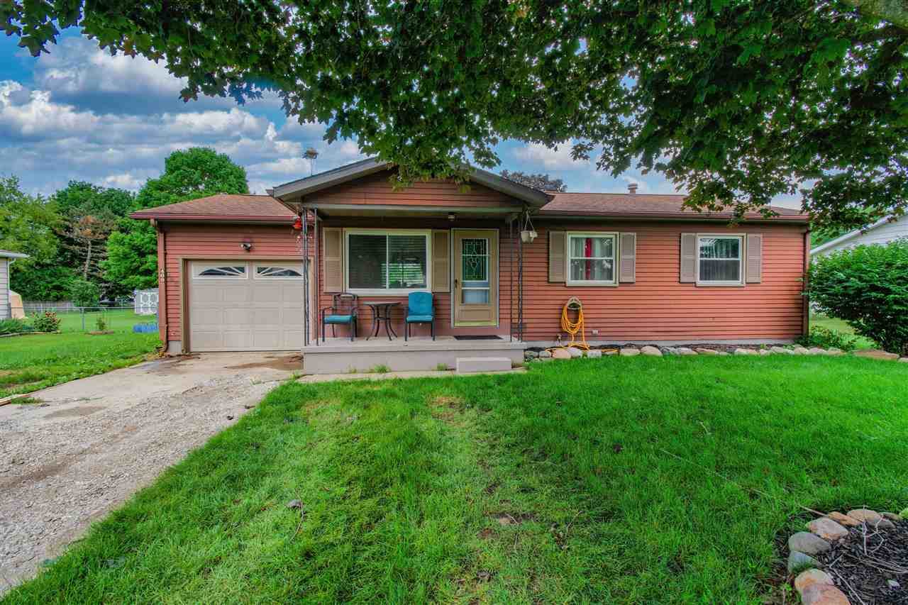 409 Richard Street - Photo 1