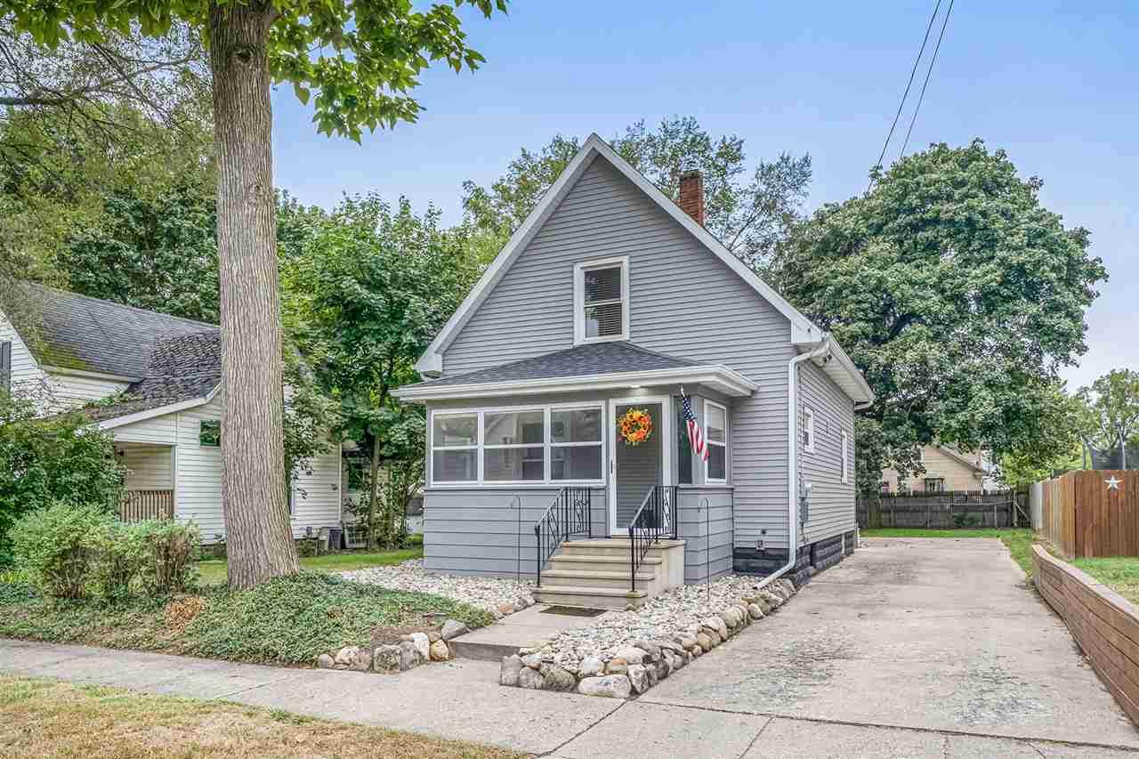 808 Lincoln Street - Photo 1