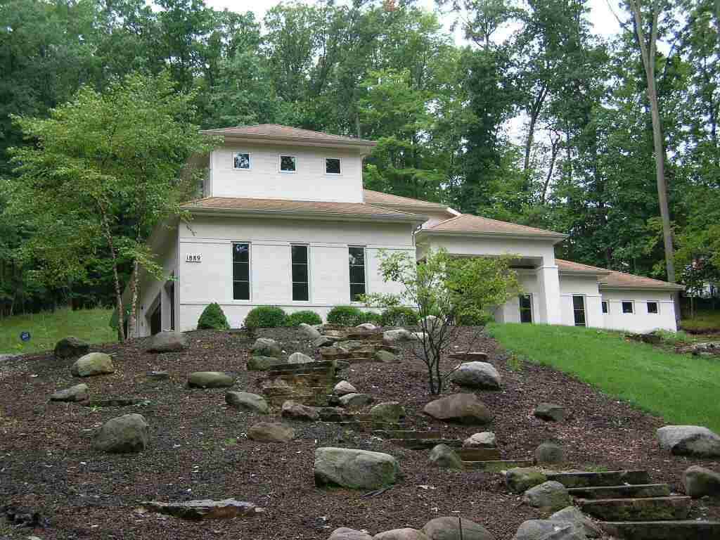 1889 Laraway Lane Se - Photo 1