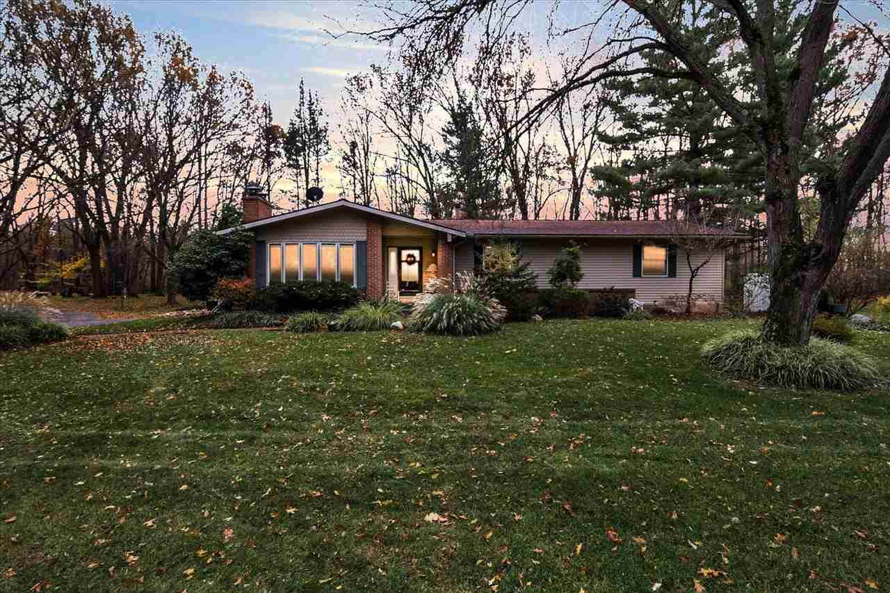 9437 Fisk Road - Photo 1