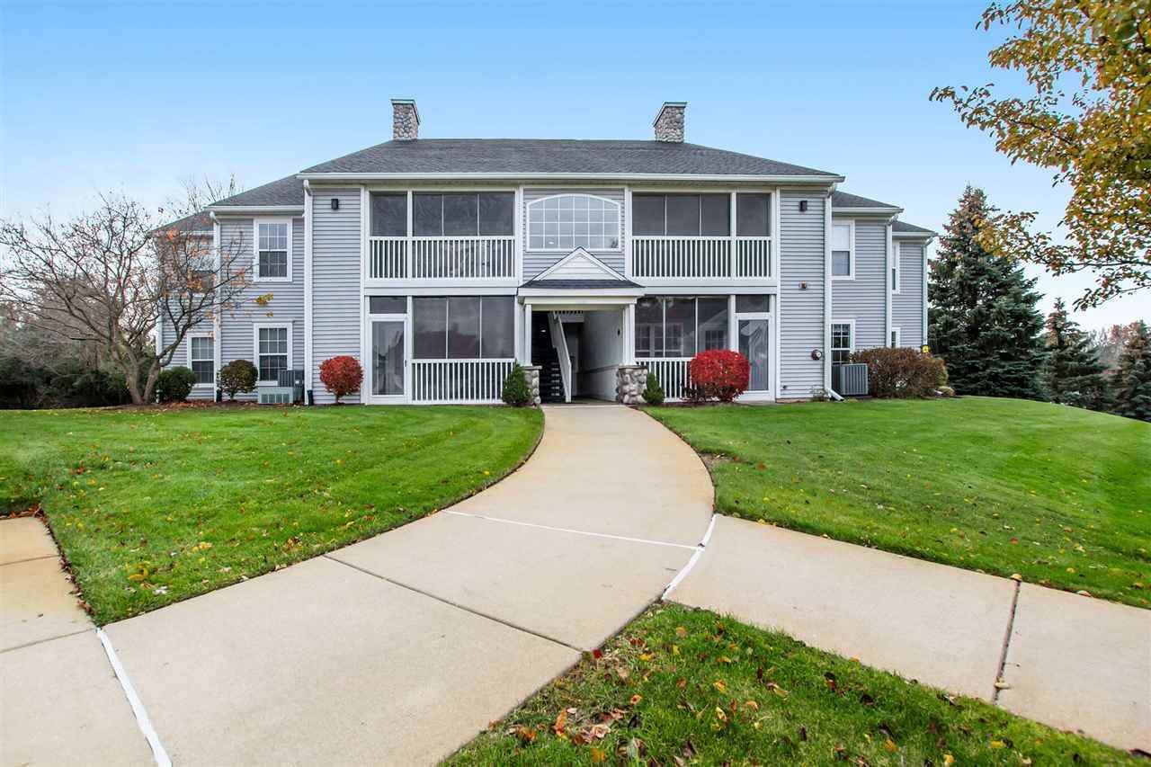 795 Barrington Circle - Photo 1