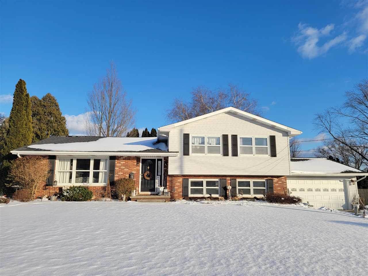 3741 St. Anne Avenue - Photo 1