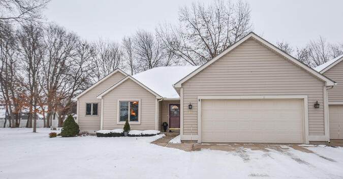 14 Oakdale Lane - Photo 1