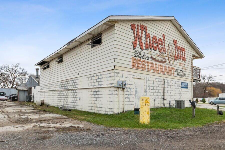 800 Whittaker Street - Photo 1