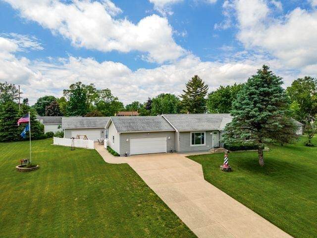184 Rosewood Avenue - Photo 1
