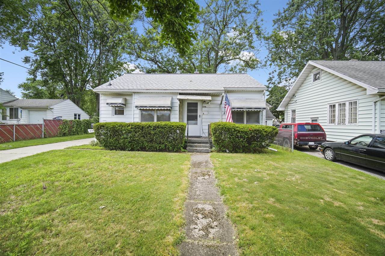 1710 Lansing Avenue - Photo 1