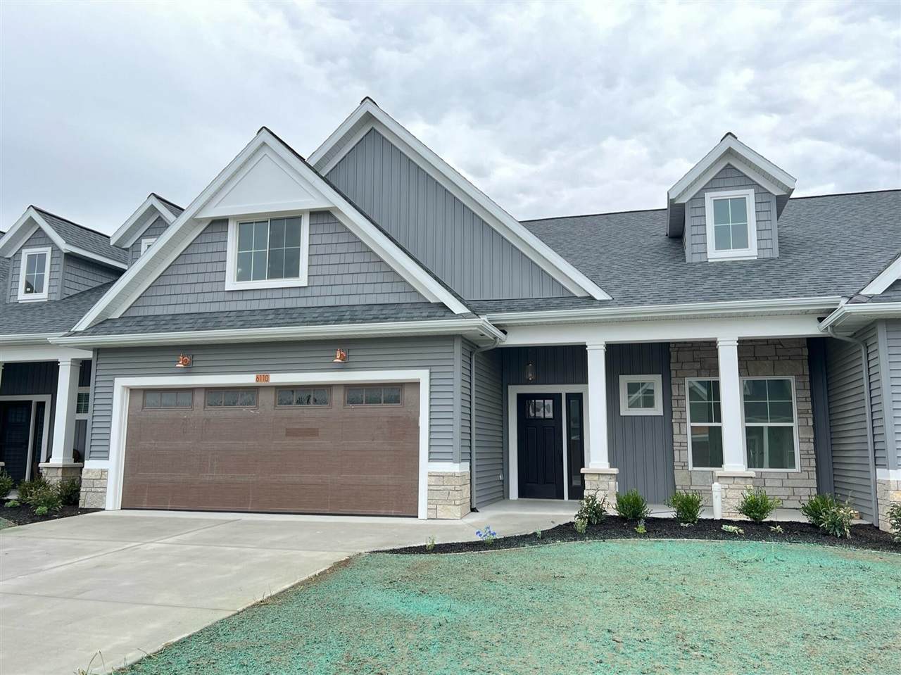 6116 South Harbor Drive - Photo 1