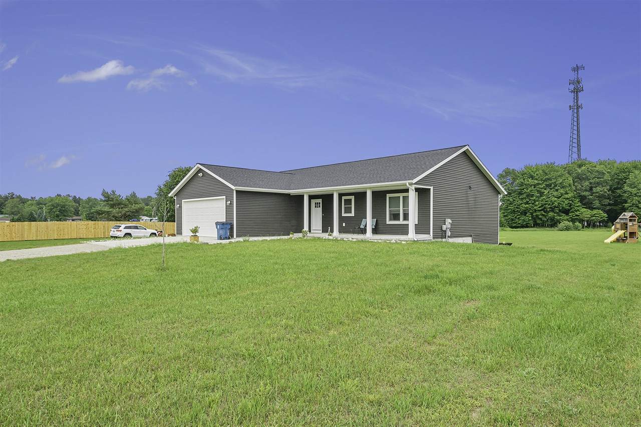 11520 Podunk Road Ne - Photo 1
