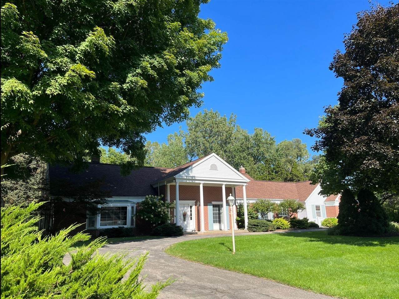 1852 Walmont Road - Photo 1
