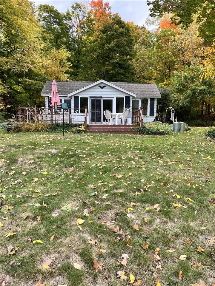 2625 Selkirk Lake Drive - Photo 1