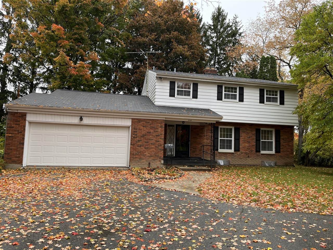 908 Fargo Street - Photo 1