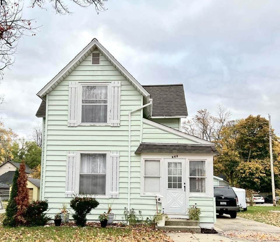 236 13th Street - Photo 1
