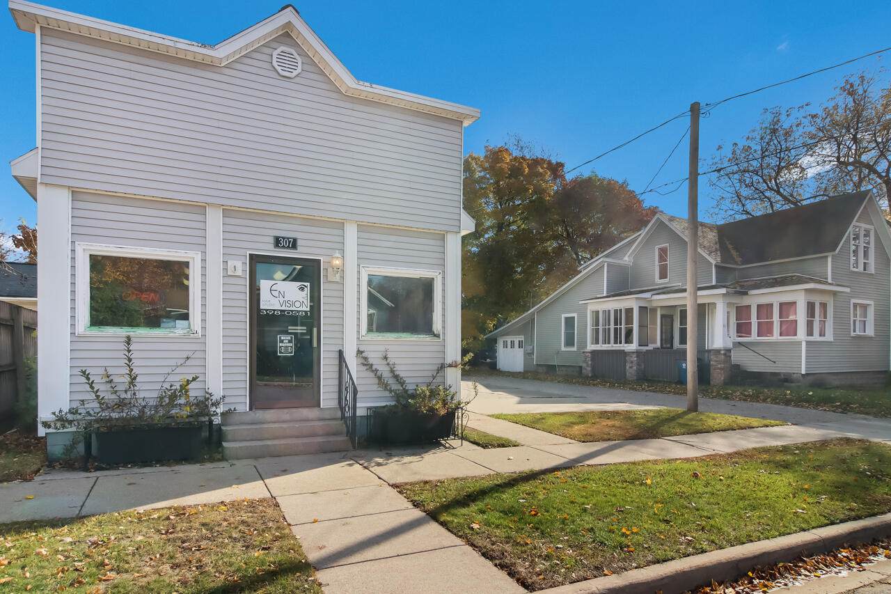307 Sibben Street - Photo 1