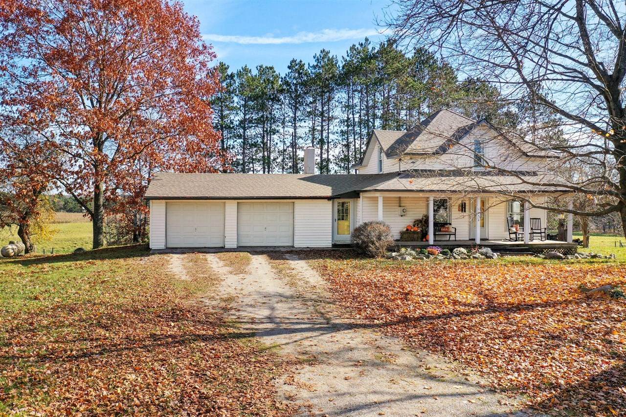 7076 Raymond Rd - Photo 1