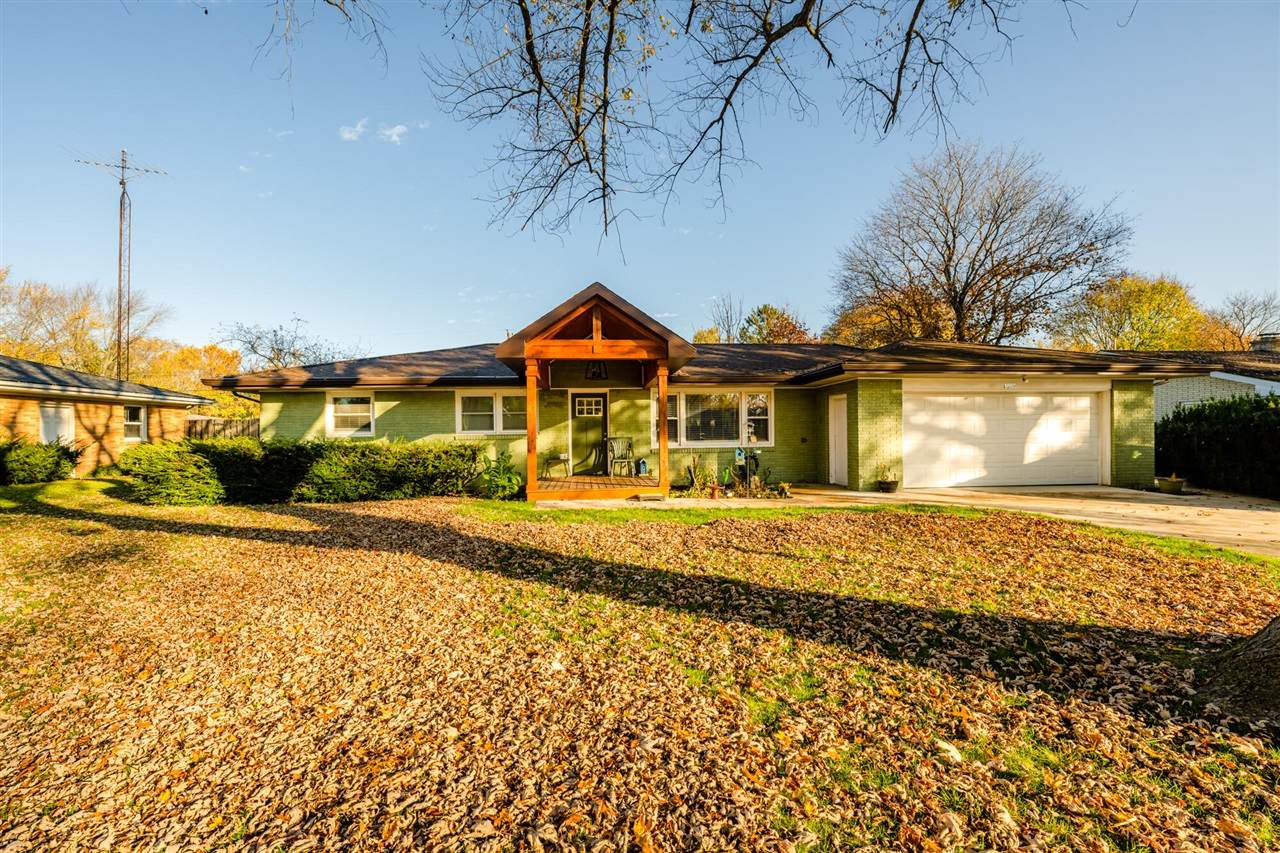 1659 Teakwood Drive - Photo 1