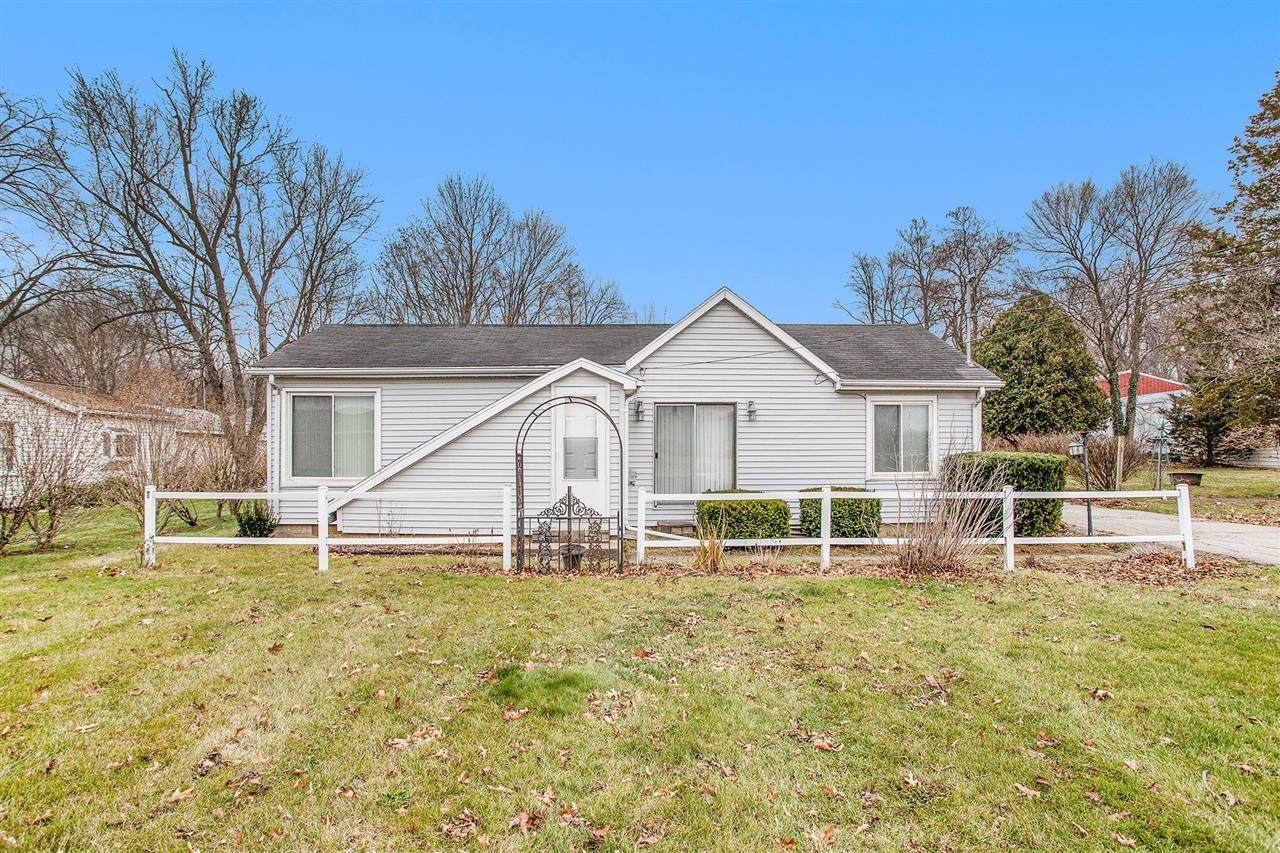 2031 3rd Street - Photo 1