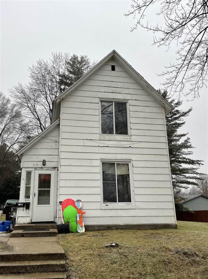 218 Hutchinson Street - Photo 1