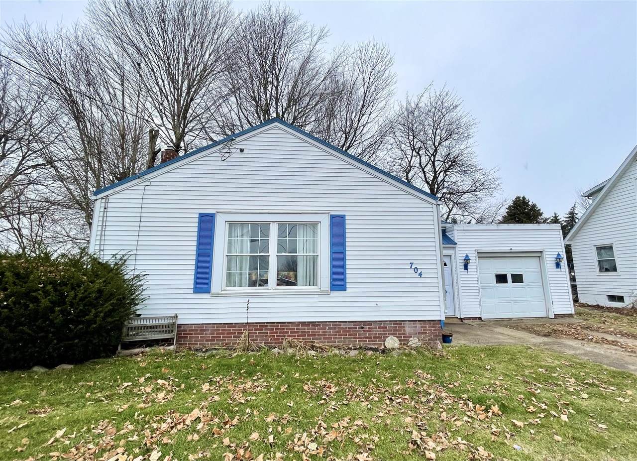 704 Main Street - Photo 1