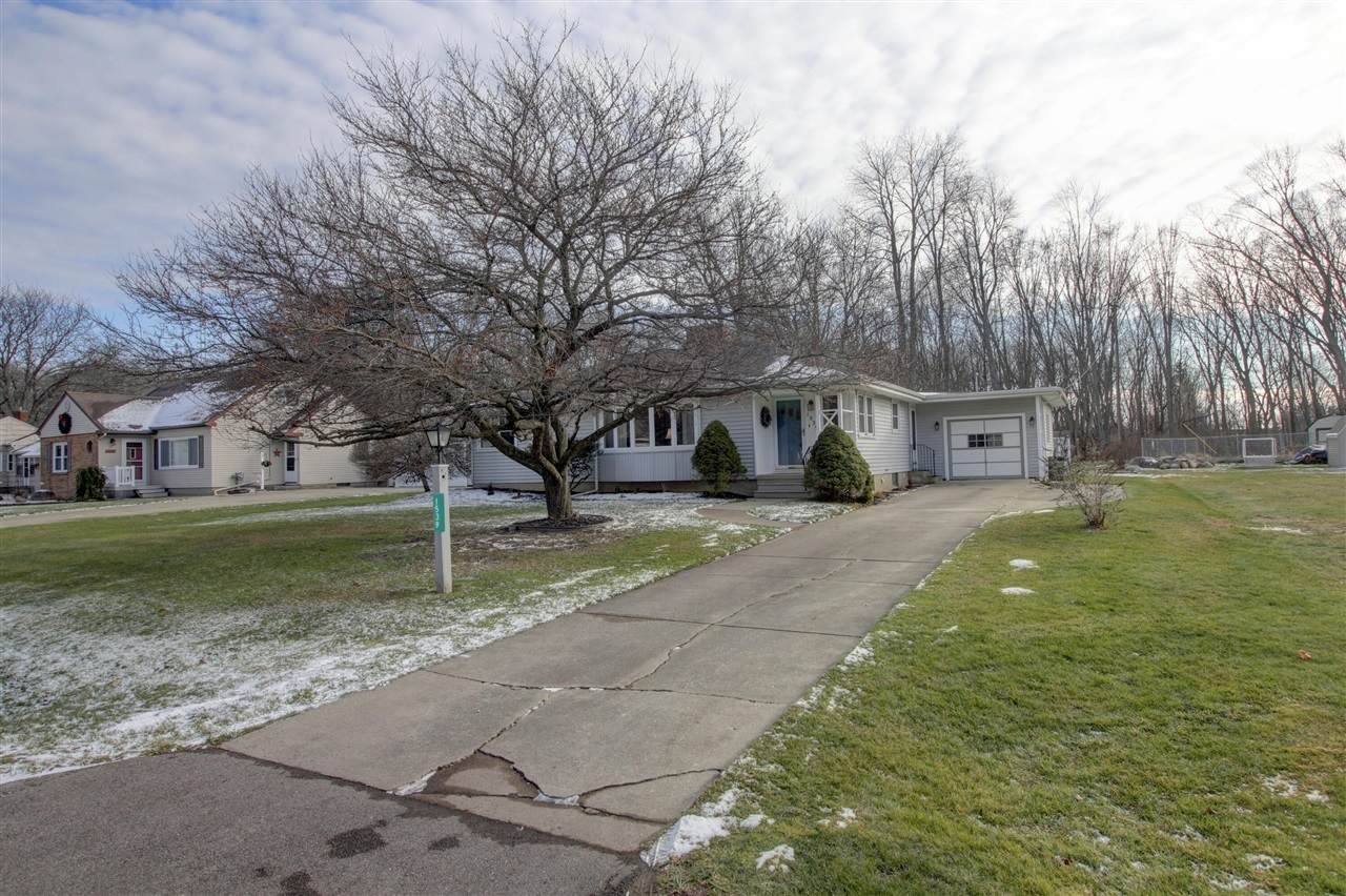 1539 Strathmoor Lane - Photo 1