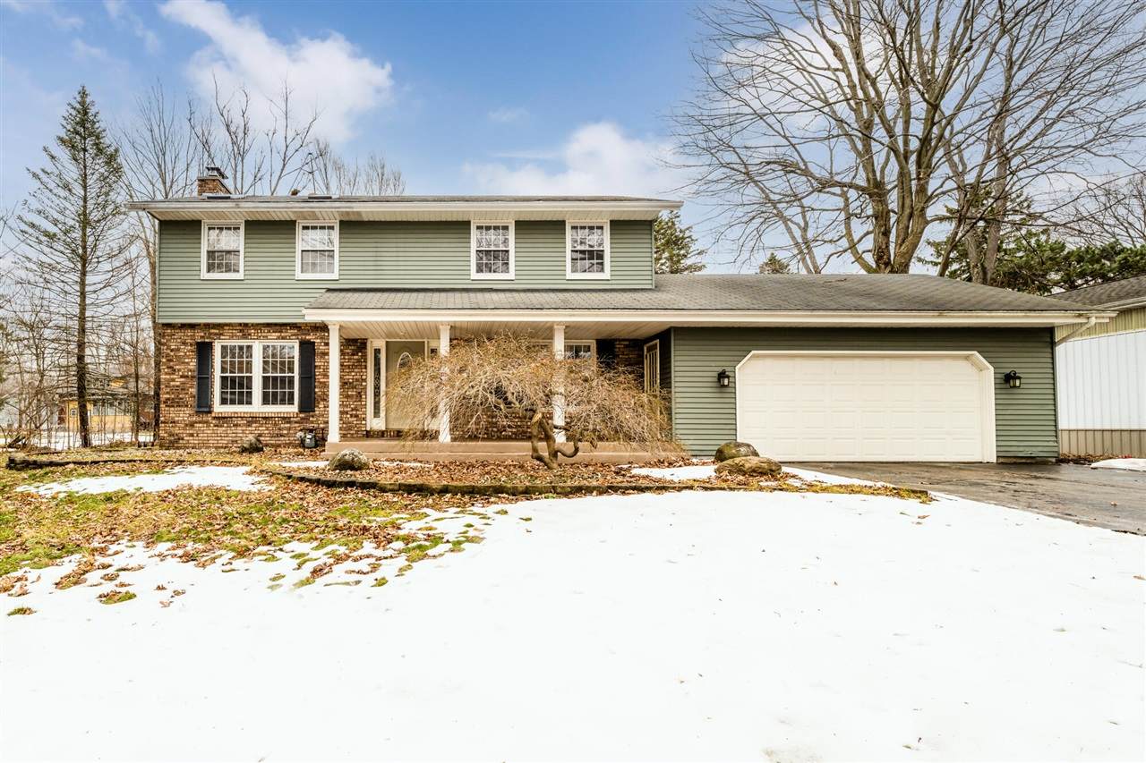 9645 Pine Street - Photo 1