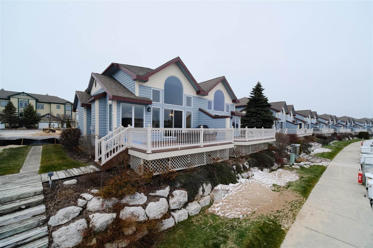 249 Lakeshore Drive - Photo 1