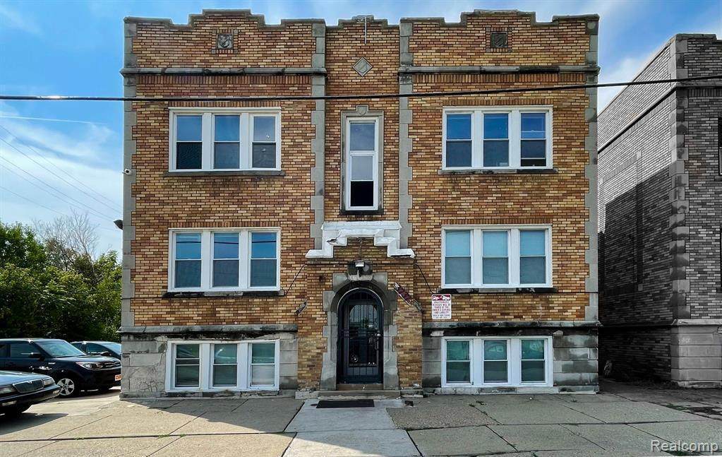 3737 Scovel - Photo 1