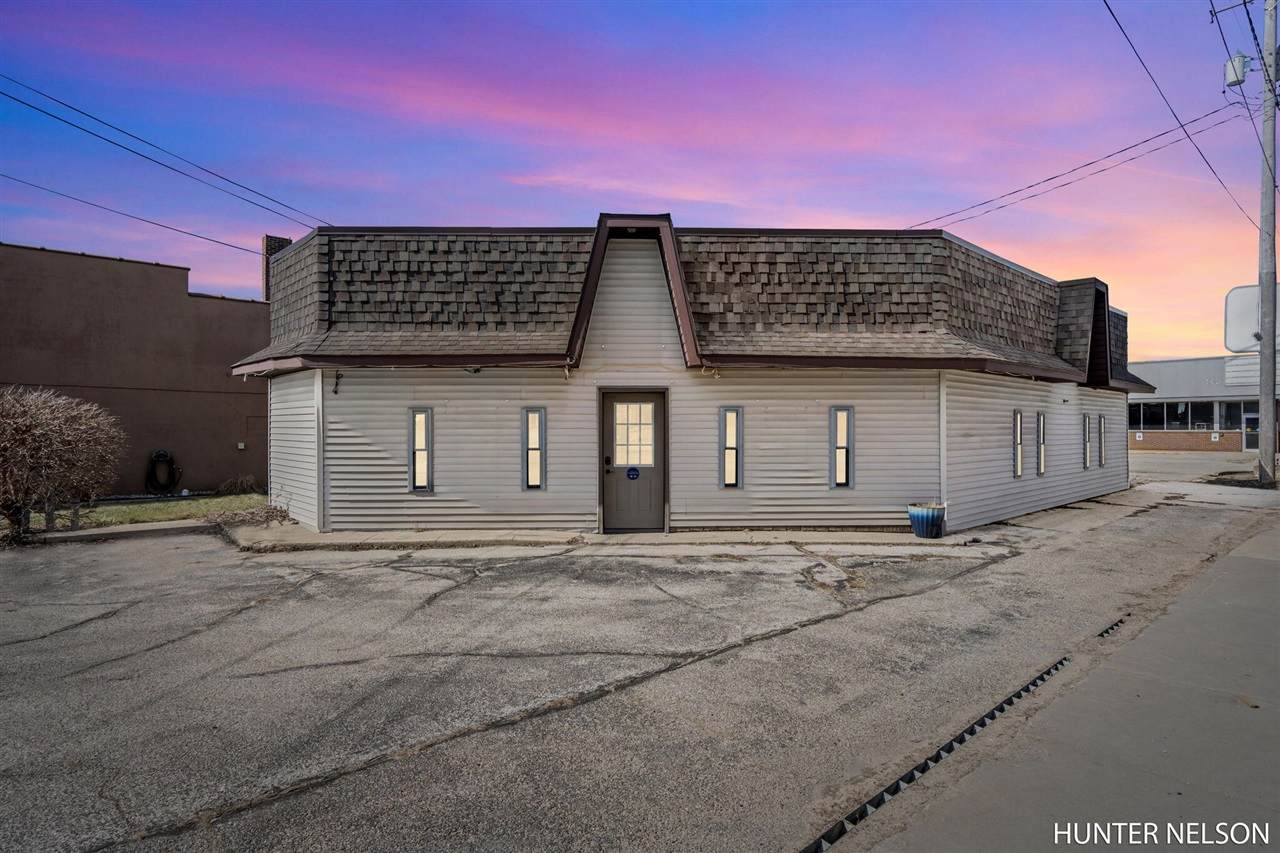 67 Maple - Photo 1