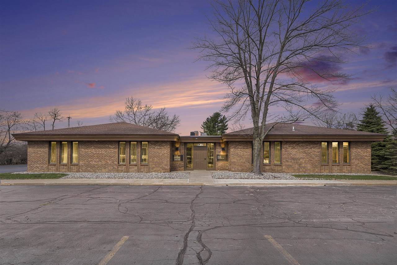 4025 Main - Photo 1