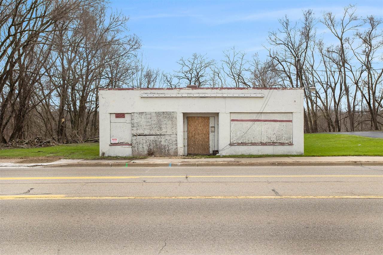 695 Michigan - Photo 1