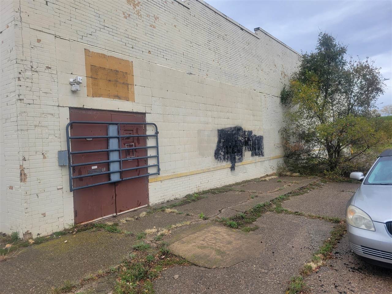 716 Washington - Photo 1