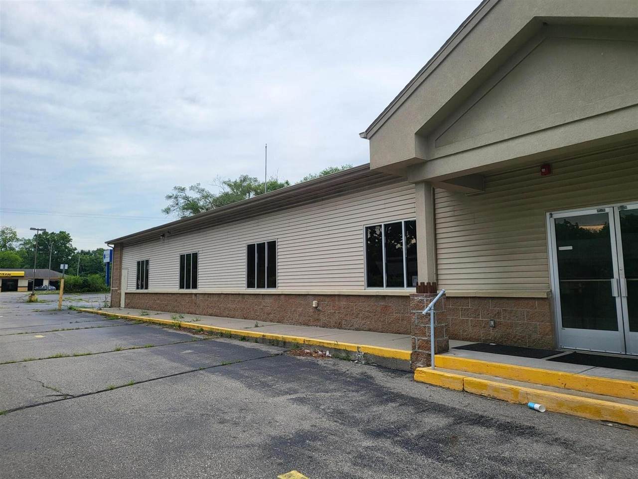 4138 Corunna - Photo 1