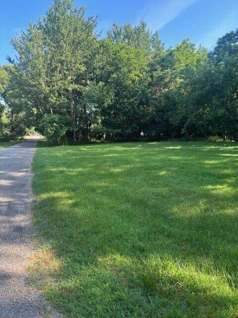 425 Barker - Photo 1