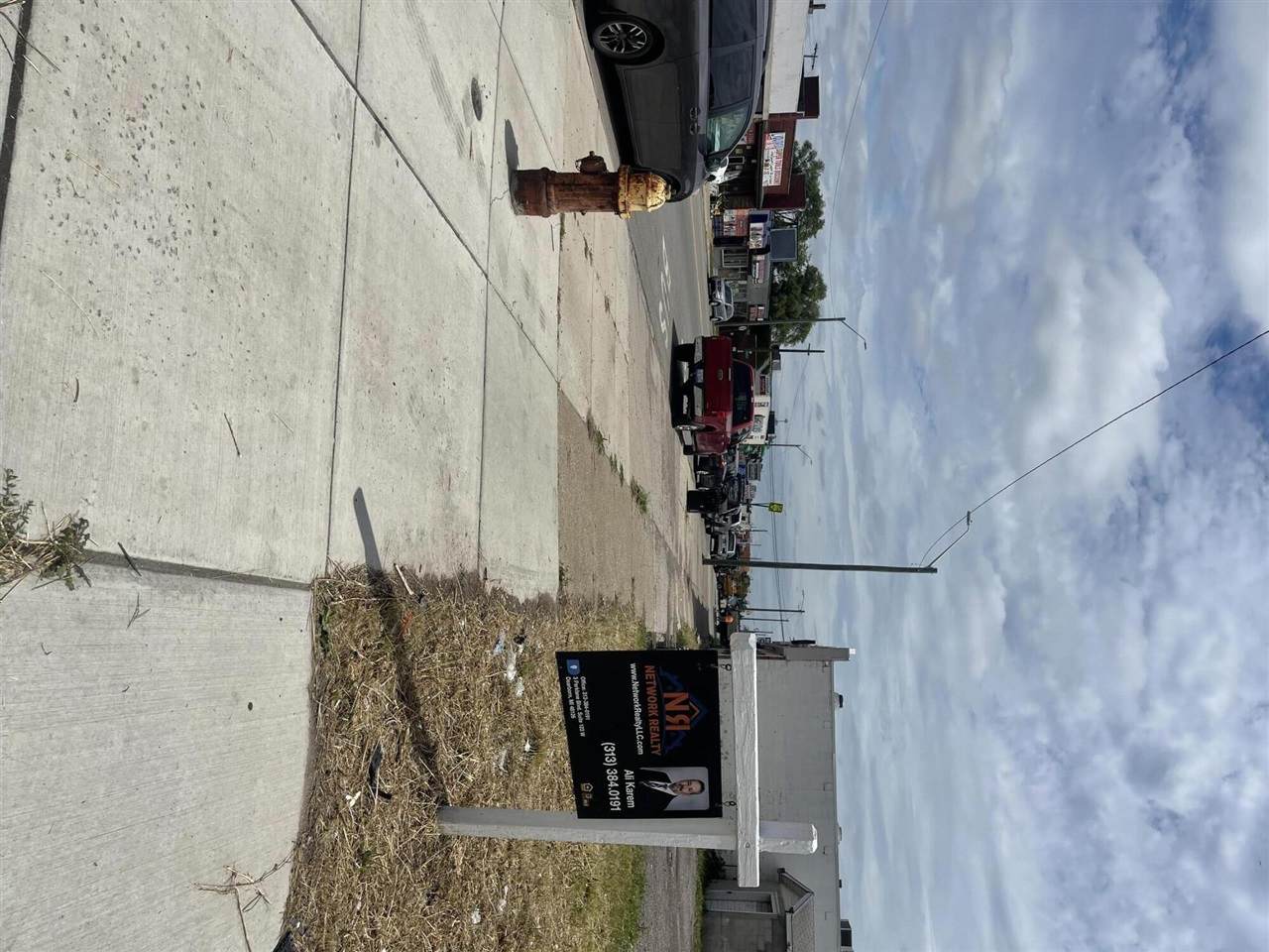 15739 Warren - Photo 1